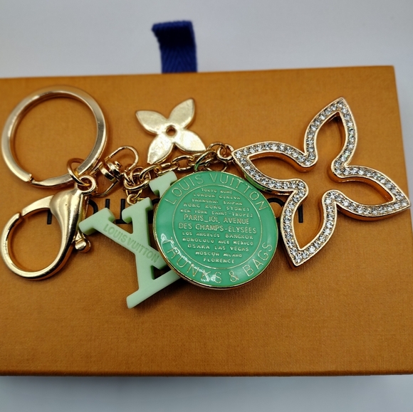 Louis Vuitton Zipper Pulls - Picture 5 of 10